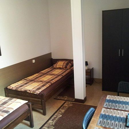Hostel Maxim Βαρσοβία Εξωτερικό φωτογραφία