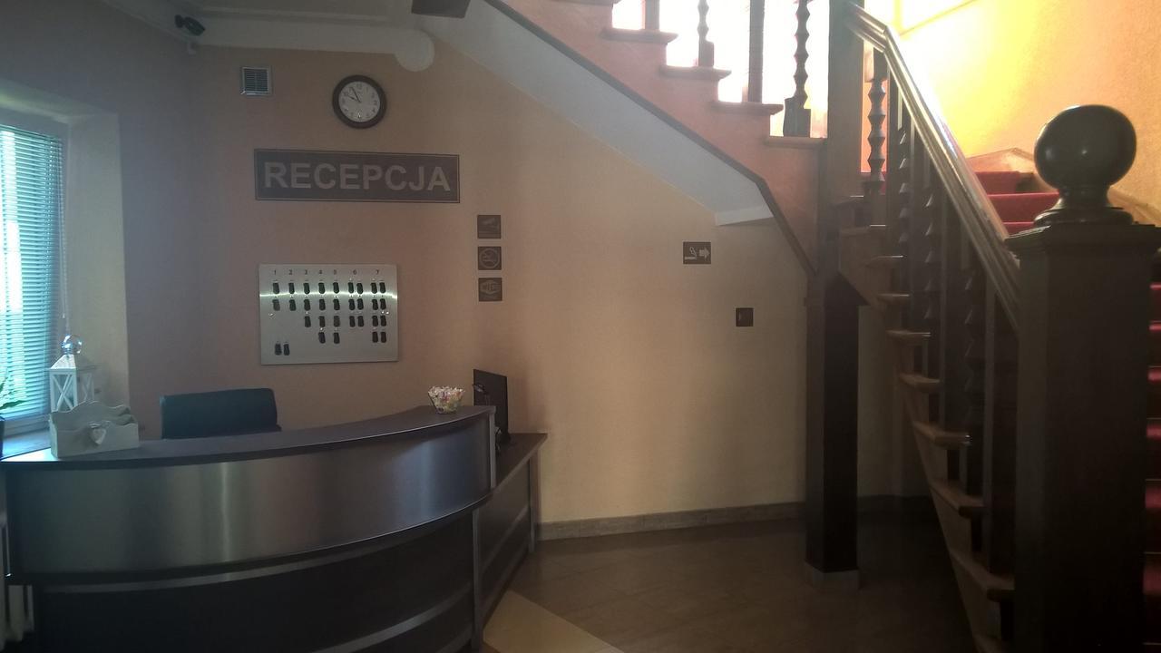 Hostel Maxim Βαρσοβία Εξωτερικό φωτογραφία